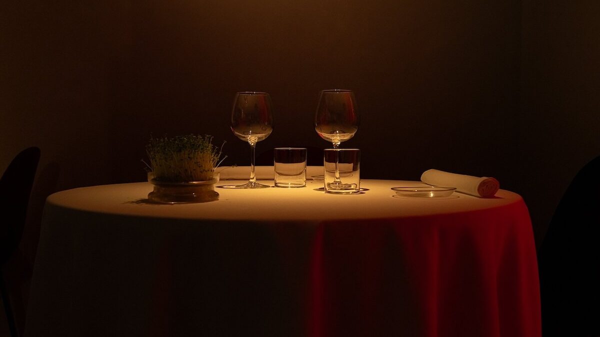 Fine dining. Via dalla pazza folla.